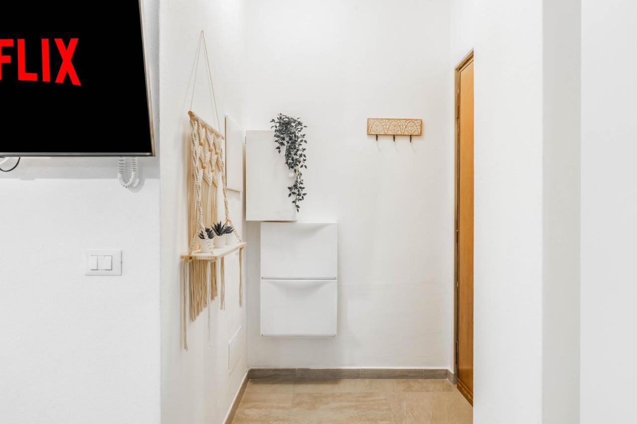 Eden House Sansiro-Duomo Netflix & Design Apartment Milan Exterior photo